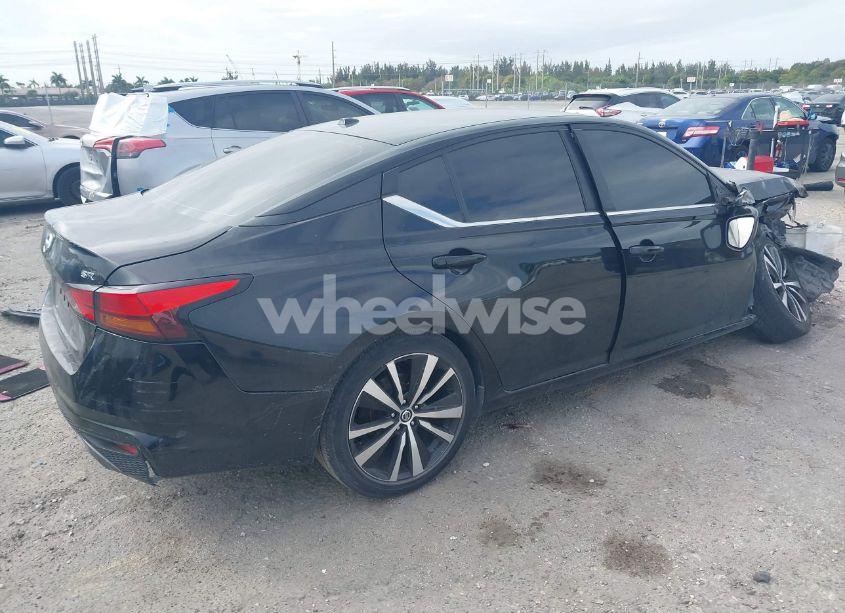 Photo 4 of 2019 Nissan Altima 2.5 SR (VIN 1N4BL4CV5KC147663)
