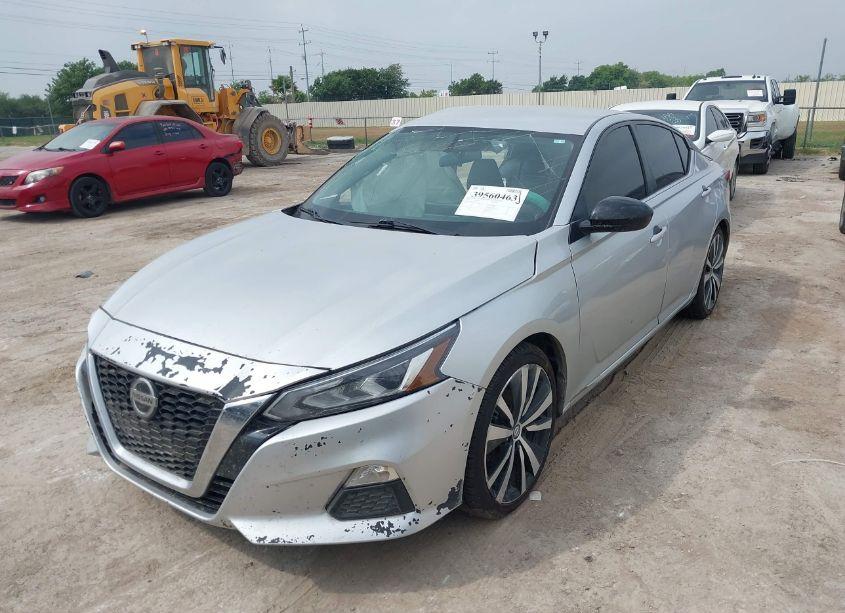 Photo 2 of 2019 Nissan Altima 2.5 SR (VIN 1N4BL4CV5KC149901)