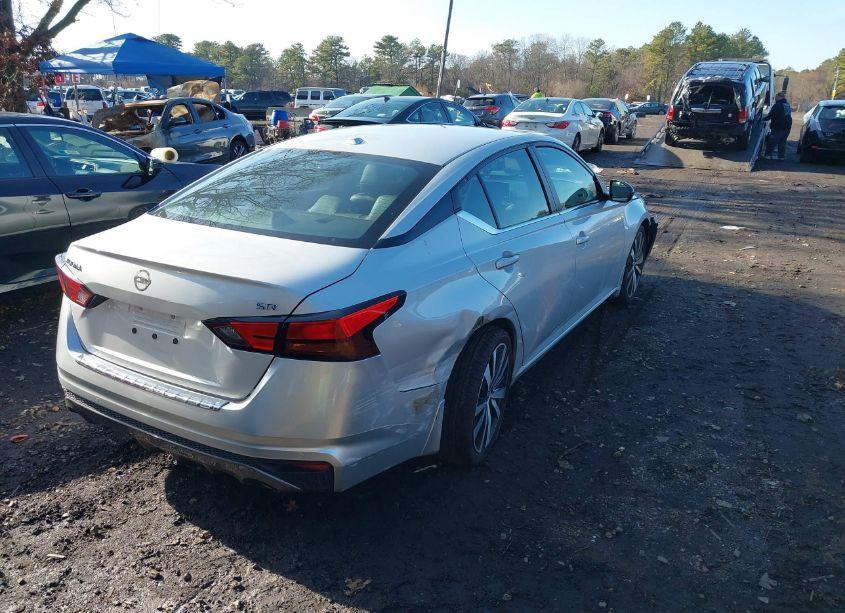 Photo 4 of 2020 Nissan Altima SR FWD (VIN 1N4BL4CV5LC126894)