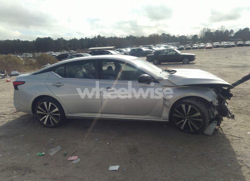 Photo 12 of 2020 Nissan Altima SR FWD (VIN 1N4BL4CV5LC133182)