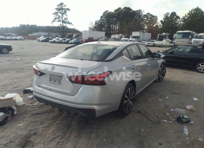 Photo 4 of 2020 Nissan Altima SR FWD (VIN 1N4BL4CV5LC133182)