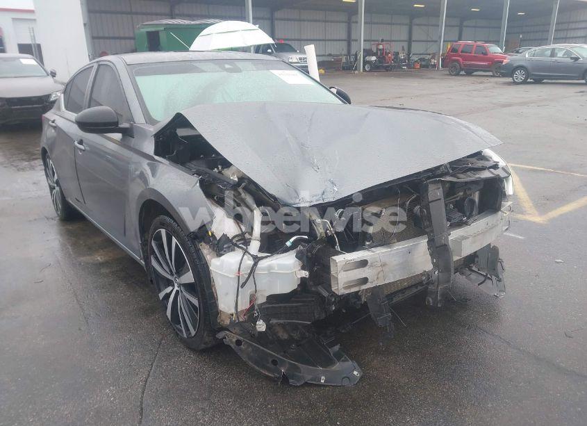 Photo 6 of 2020 Nissan Altima SR FWD (VIN 1N4BL4CV5LC168563)