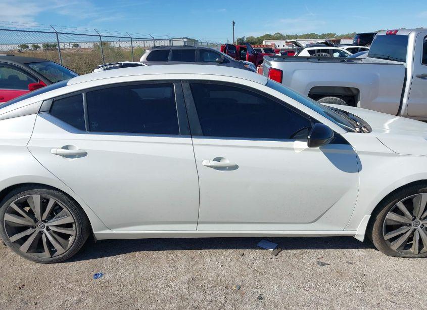 Photo 14 of 2020 Nissan Altima SR FWD (VIN 1N4BL4CV5LC182365)