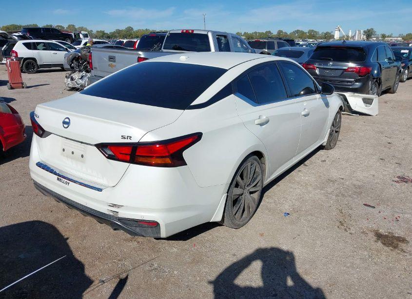 Photo 4 of 2020 Nissan Altima SR FWD (VIN 1N4BL4CV5LC182365)