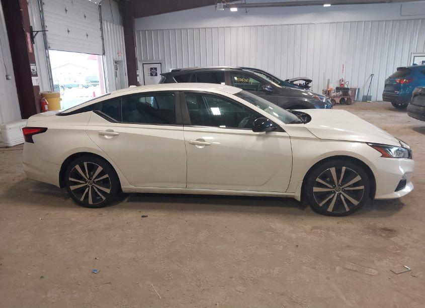 Photo 13 of 2020 Nissan Altima SR FWD (VIN 1N4BL4CV5LC187629)