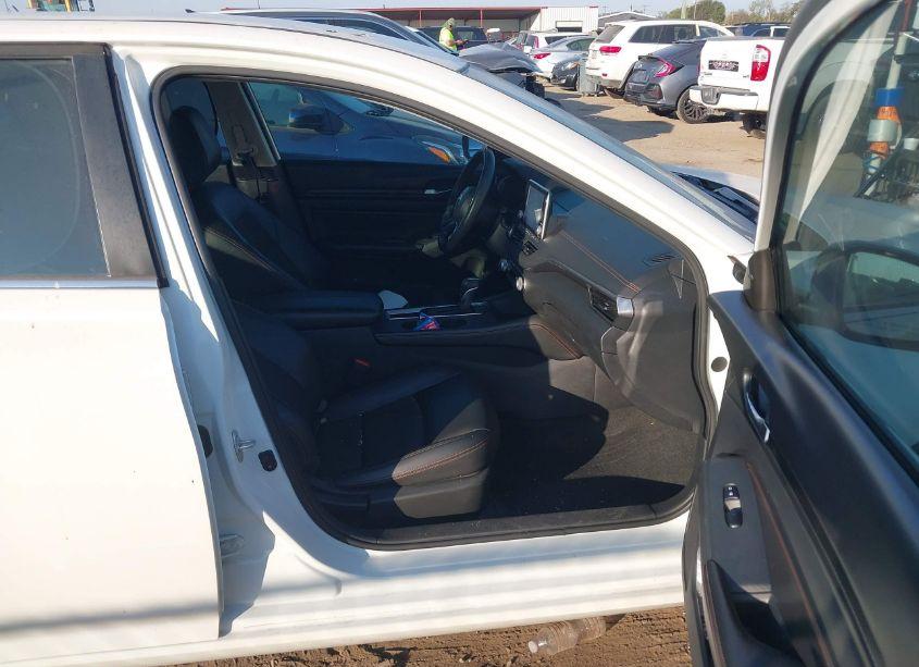 Photo 5 of 2020 Nissan Altima SR FWD (VIN 1N4BL4CV5LC231886)