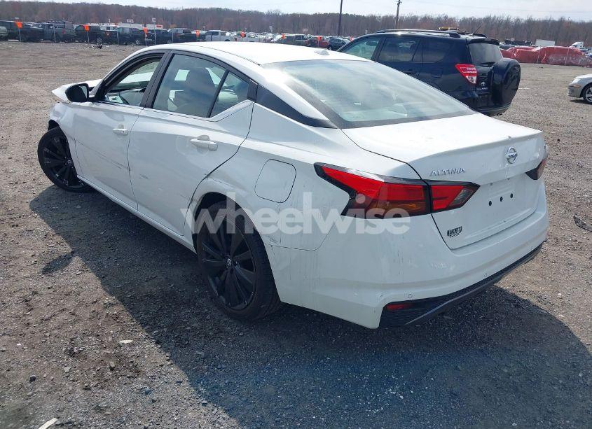 Photo 3 of 2020 Nissan Altima SR FWD (VIN 1N4BL4CV5LC240488)