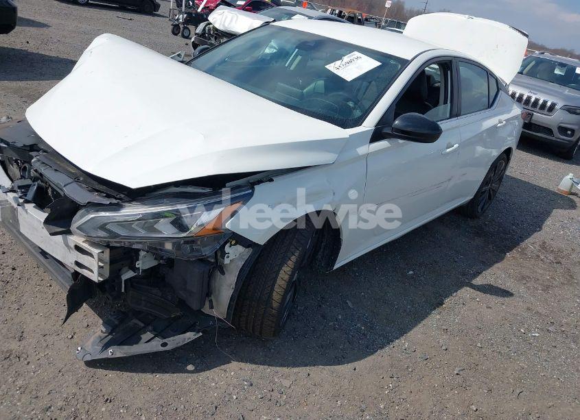 Photo 6 of 2020 Nissan Altima SR FWD (VIN 1N4BL4CV5LC240488)