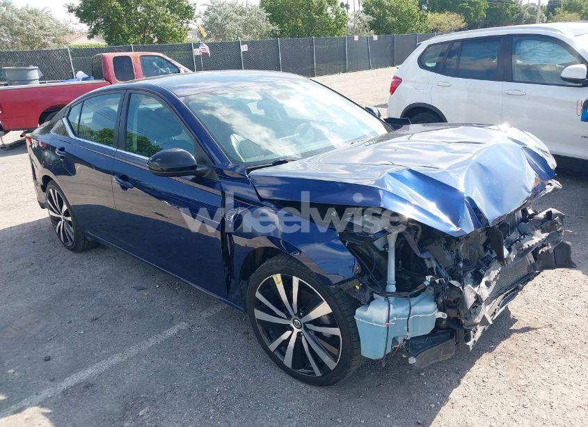 2021 Nissan Altima SR FWD (VIN 1N4BL4CV5MN326101) main photo