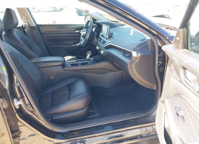 Photo 5 of 2021 Nissan Altima SR FWD (VIN 1N4BL4CV5MN340631)