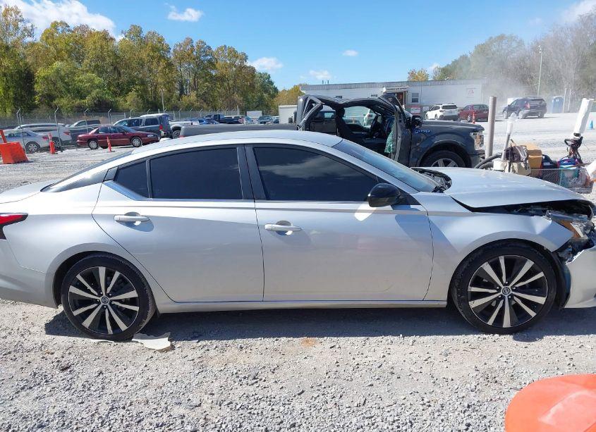 Photo 13 of 2021 Nissan Altima SR FWD (VIN 1N4BL4CV5MN358255)