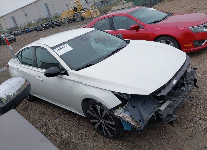 2021 Nissan Altima SR FWD (VIN 1N4BL4CV5MN363536) main photo