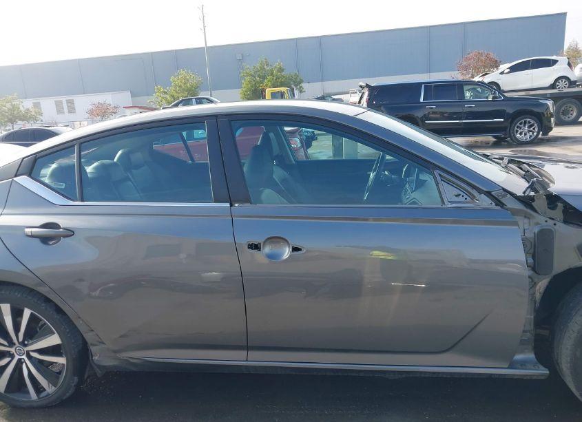 Photo 14 of 2021 Nissan Altima SR FWD (VIN 1N4BL4CV5MN389604)