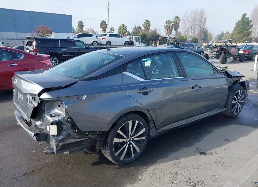 Photo 4 of 2021 Nissan Altima SR FWD (VIN 1N4BL4CV5MN389604)