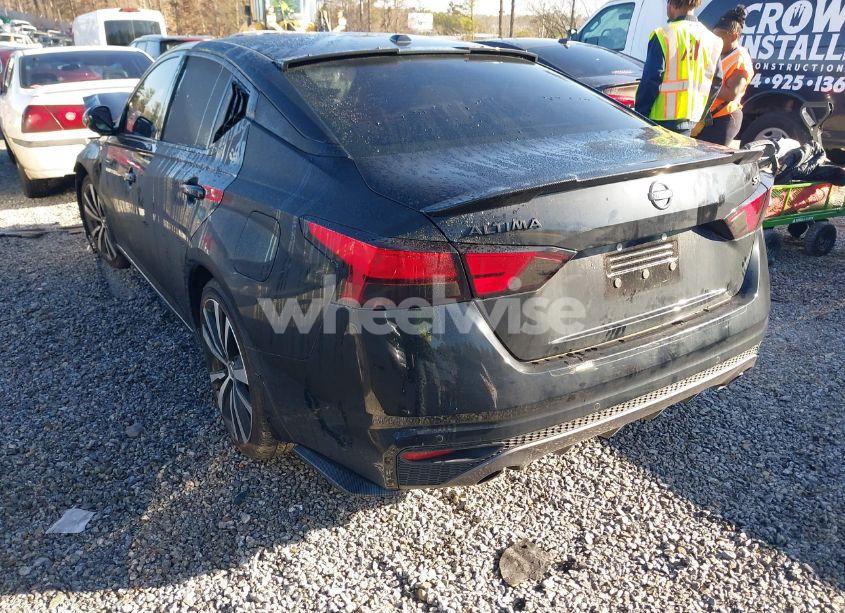 Photo 3 of 2021 Nissan Altima SR FWD (VIN 1N4BL4CV5MN413982)
