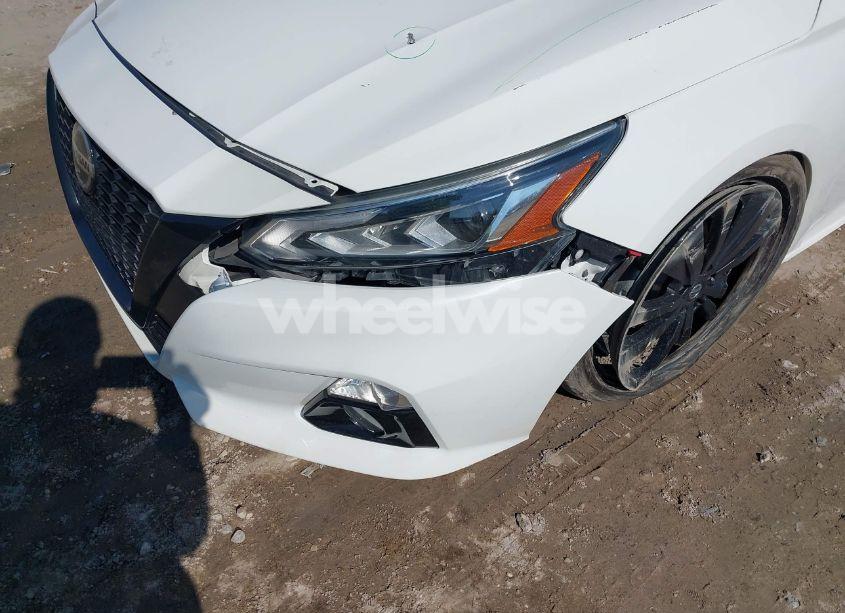 Photo 6 of 2022 Nissan Altima SR FWD (VIN 1N4BL4CV5NN301183)