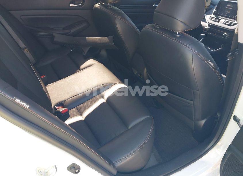 Photo 8 of 2022 Nissan Altima SR FWD (VIN 1N4BL4CV5NN301183)