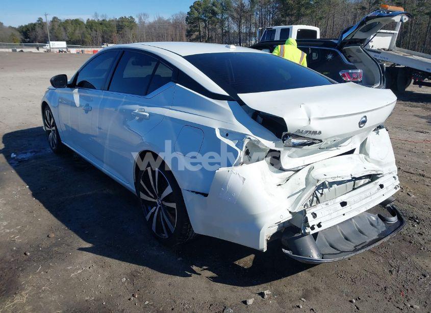 Photo 3 of 2022 Nissan Altima SR FWD (VIN 1N4BL4CV5NN304648)