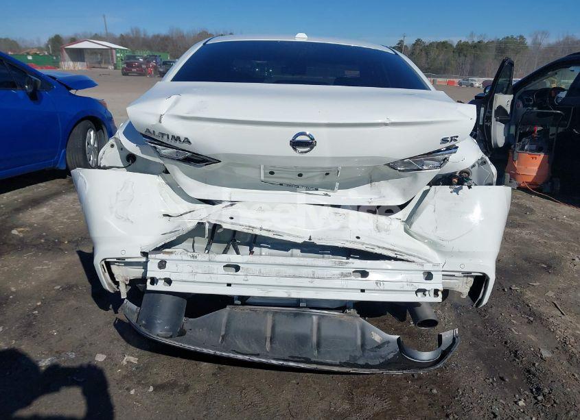 Photo 6 of 2022 Nissan Altima SR FWD (VIN 1N4BL4CV5NN304648)