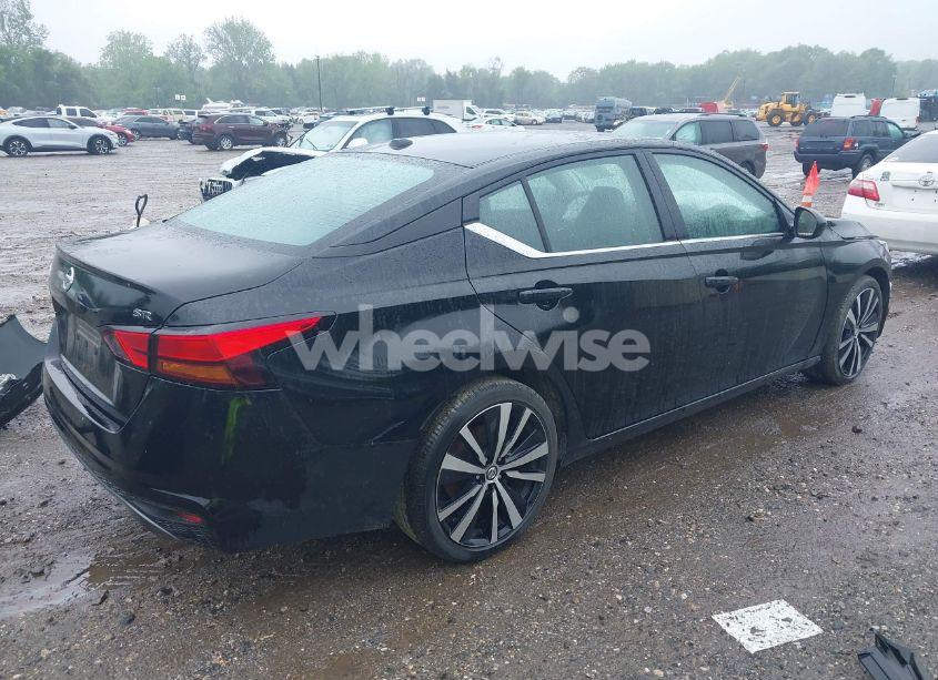 Photo 4 of 2022 Nissan Altima SR FWD (VIN 1N4BL4CV5NN317724)