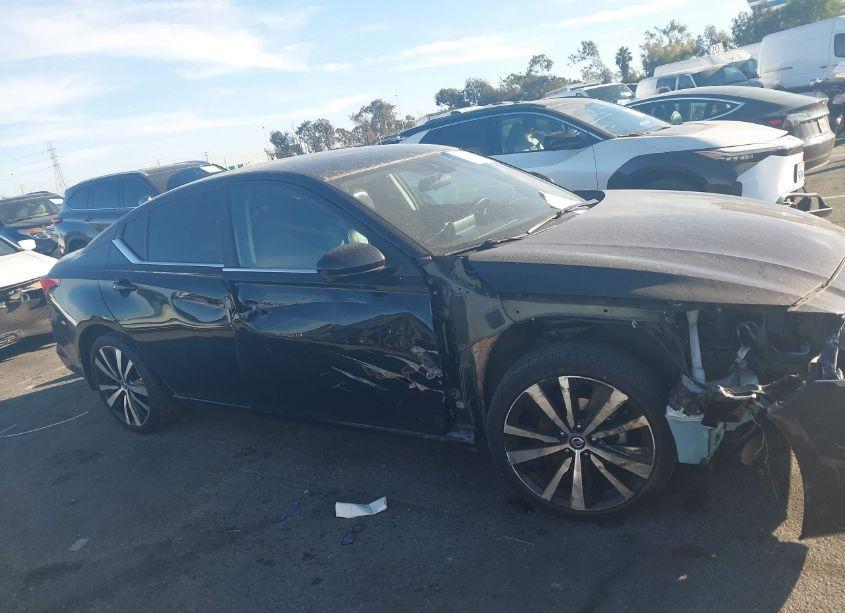 Photo 13 of 2022 Nissan Altima SR FWD (VIN 1N4BL4CV5NN333468)