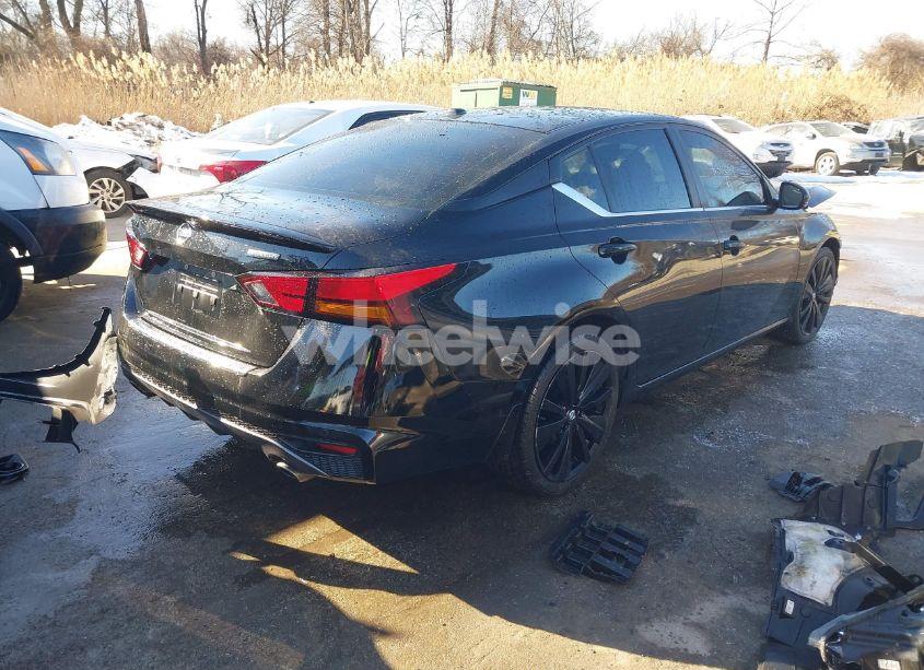 Photo 4 of 2022 Nissan Altima SR FWD (VIN 1N4BL4CV5NN339626)
