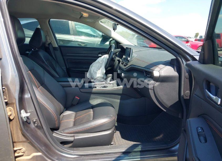 Photo 5 of 2022 Nissan Altima SR FWD (VIN 1N4BL4CV5NN346446)