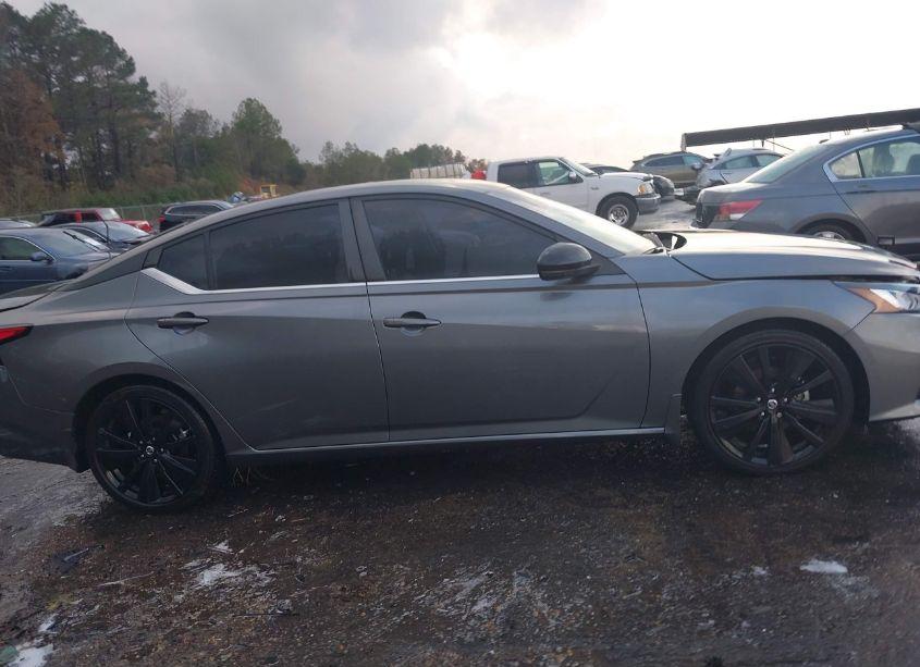 Photo 13 of 2022 Nissan Altima SR FWD (VIN 1N4BL4CV5NN363568)