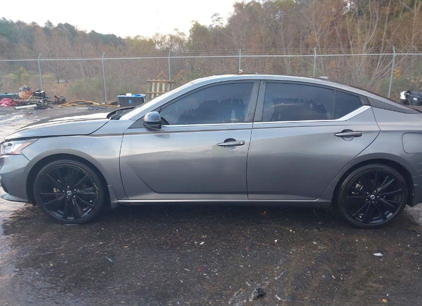 Photo 14 of 2022 Nissan Altima SR FWD (VIN 1N4BL4CV5NN363568)