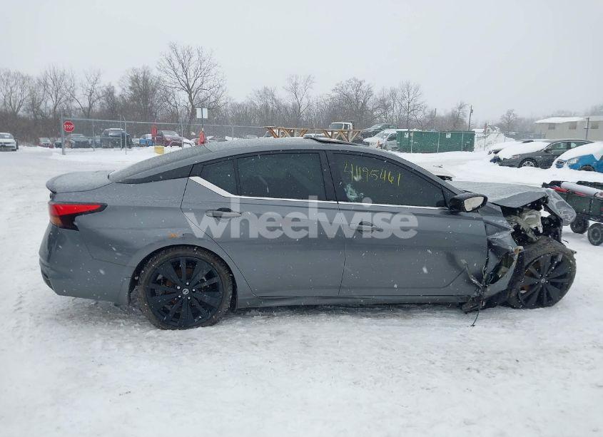 Photo 13 of 2022 Nissan Altima SR FWD (VIN 1N4BL4CV5NN364851)