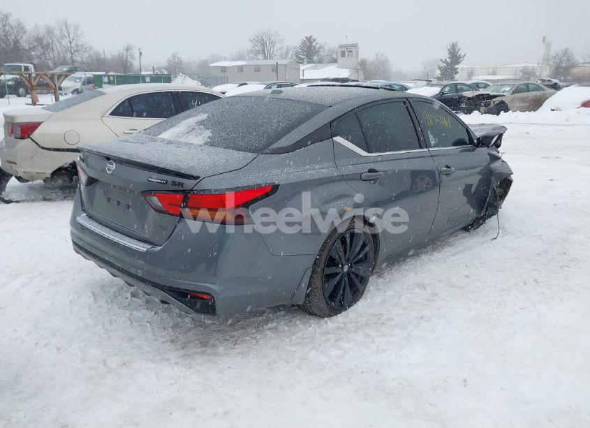 Photo 4 of 2022 Nissan Altima SR FWD (VIN 1N4BL4CV5NN364851)