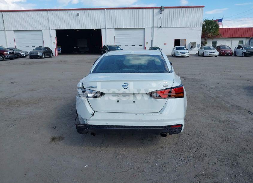 Photo 16 of 2022 Nissan Altima SR FWD (VIN 1N4BL4CV5NN386736)