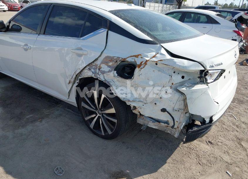 Photo 6 of 2022 Nissan Altima SR FWD (VIN 1N4BL4CV5NN386736)