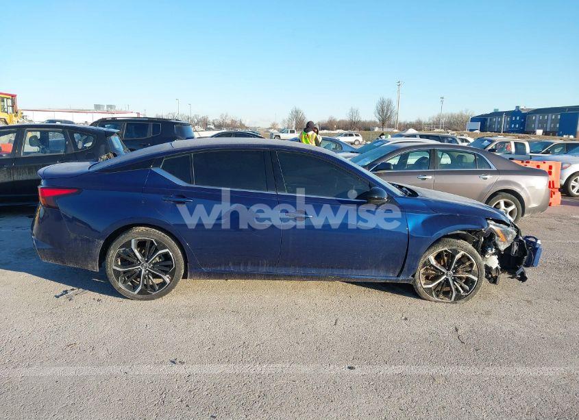 Photo 14 of 2023 Nissan Altima SR FWD (VIN 1N4BL4CV5PN331478)