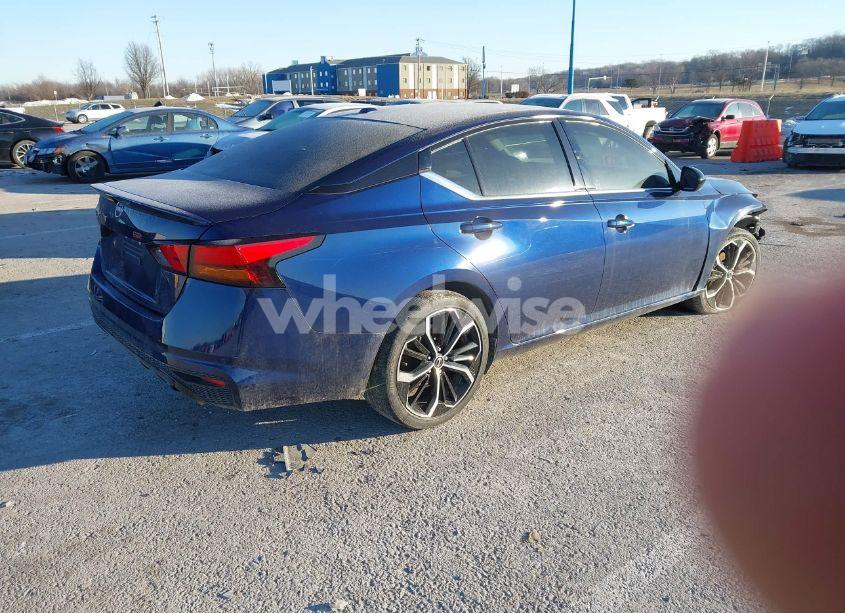 Photo 4 of 2023 Nissan Altima SR FWD (VIN 1N4BL4CV5PN331478)