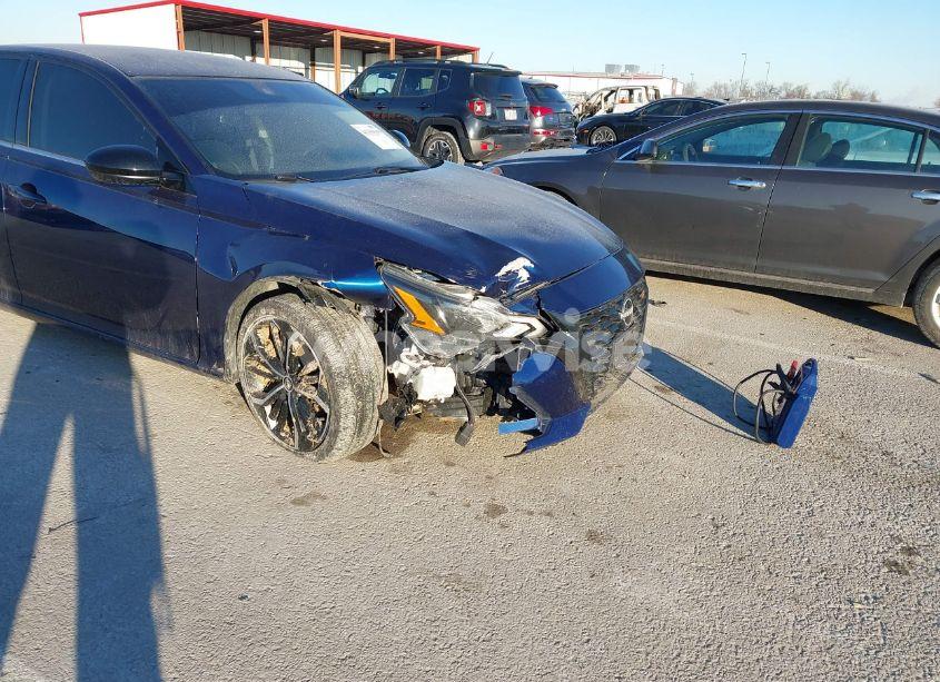 Photo 6 of 2023 Nissan Altima SR FWD (VIN 1N4BL4CV5PN331478)