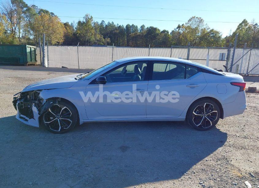 Photo 14 of 2023 Nissan Altima SR FWD (VIN 1N4BL4CV5PN336924)