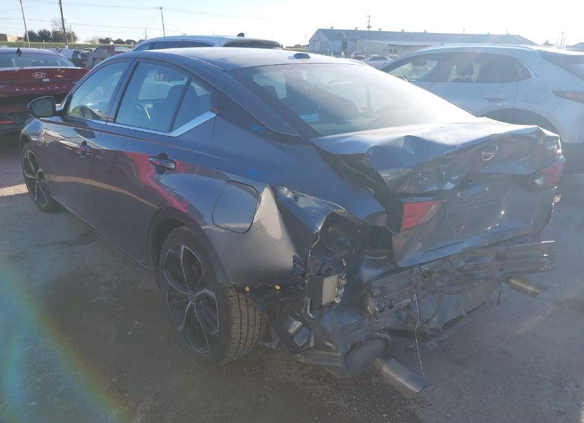 Photo 3 of 2023 Nissan Altima SR FWD (VIN 1N4BL4CV5PN394371)