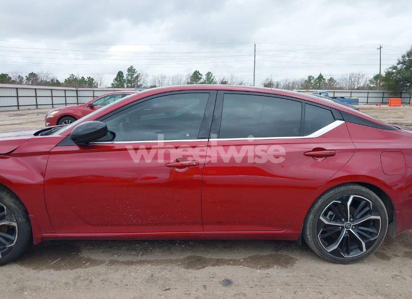 Photo 14 of 2023 Nissan Altima SR FWD (VIN 1N4BL4CV5PN424534)