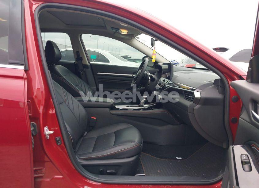 Photo 5 of 2023 Nissan Altima SR FWD (VIN 1N4BL4CV5PN424534)