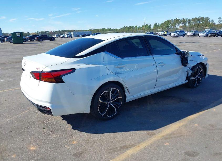 Photo 4 of 2024 Nissan Altima SR FWD (VIN 1N4BL4CV5RN338840)