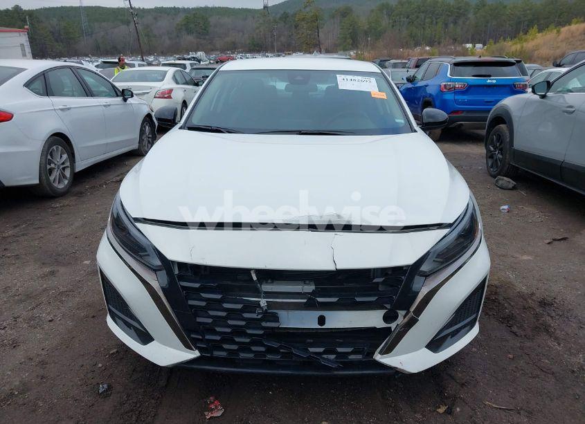 Photo 12 of 2024 Nissan Altima SR FWD (VIN 1N4BL4CV5RN347019)