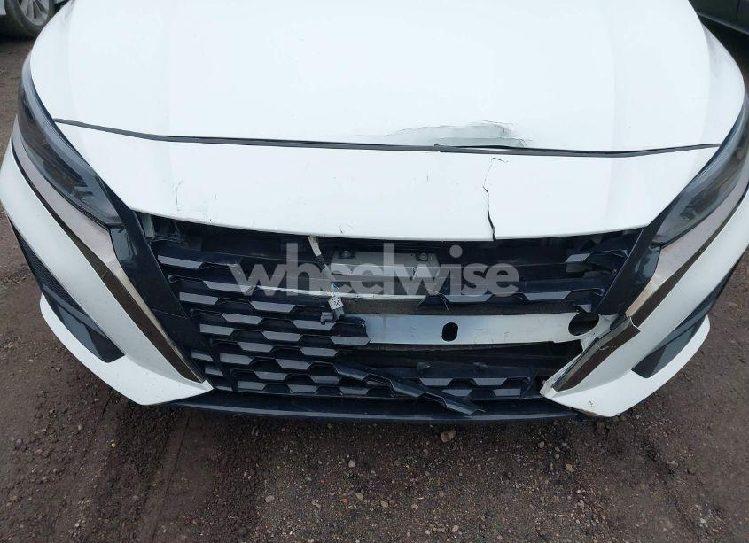 Photo 6 of 2024 Nissan Altima SR FWD (VIN 1N4BL4CV5RN347019)