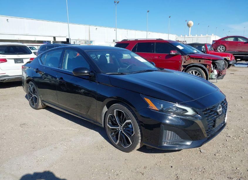 2024 Nissan Altima SR FWD (VIN 1N4BL4CV5RN361289) main photo