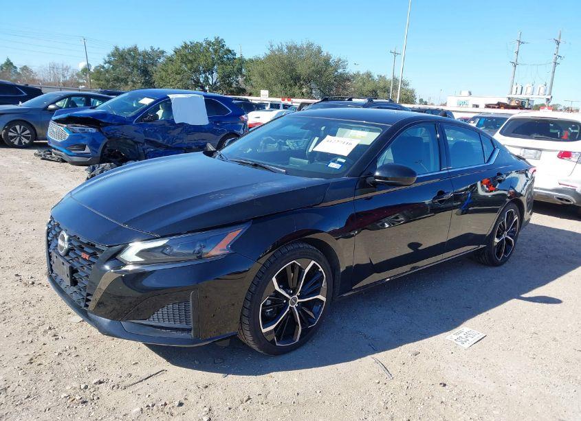 Photo 2 of 2024 Nissan Altima SR FWD (VIN 1N4BL4CV5RN361289)