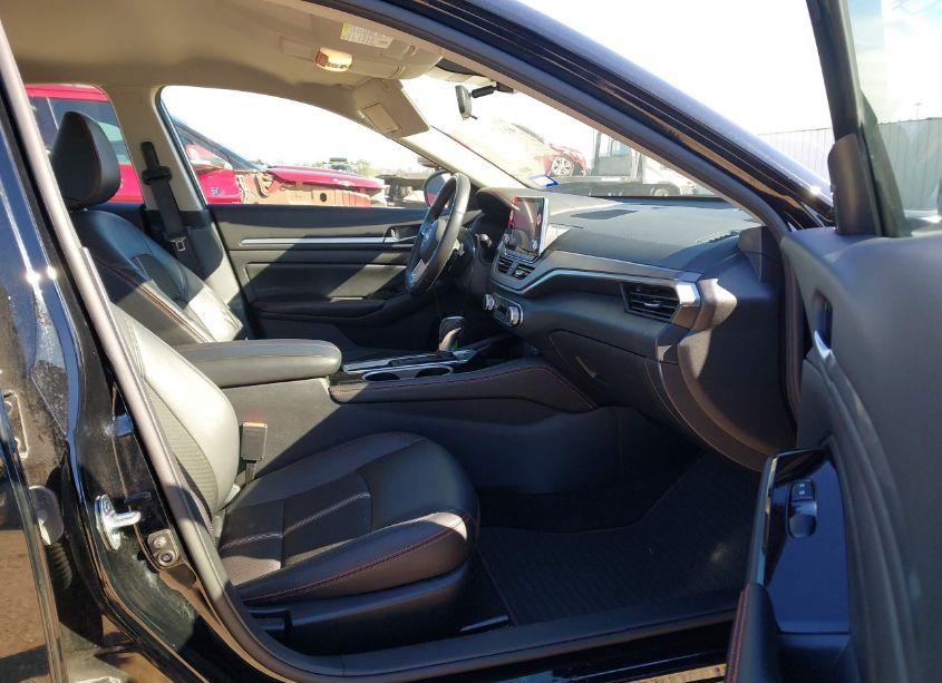 Photo 5 of 2024 Nissan Altima SR FWD (VIN 1N4BL4CV5RN361289)