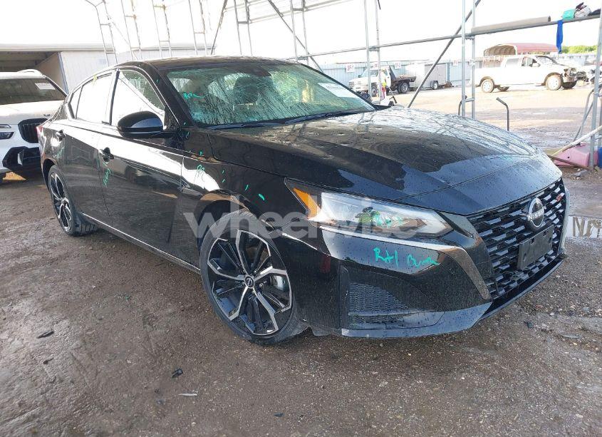 2024 Nissan Altima SR FWD (VIN 1N4BL4CV5RN377816) main photo