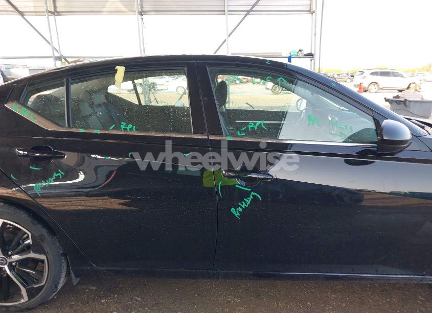 Photo 14 of 2024 Nissan Altima SR FWD (VIN 1N4BL4CV5RN377816)