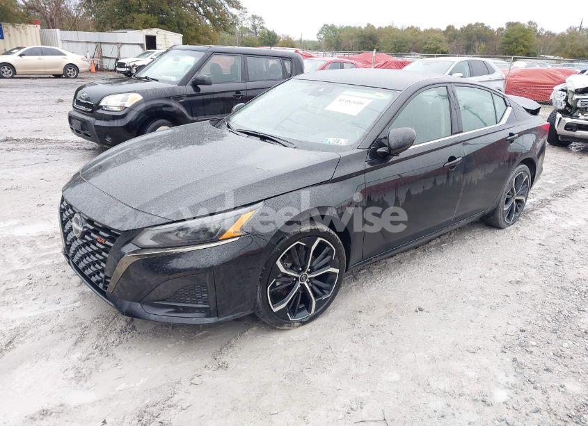 Photo 2 of 2024 Nissan Altima SR FWD (VIN 1N4BL4CV5RN377878)