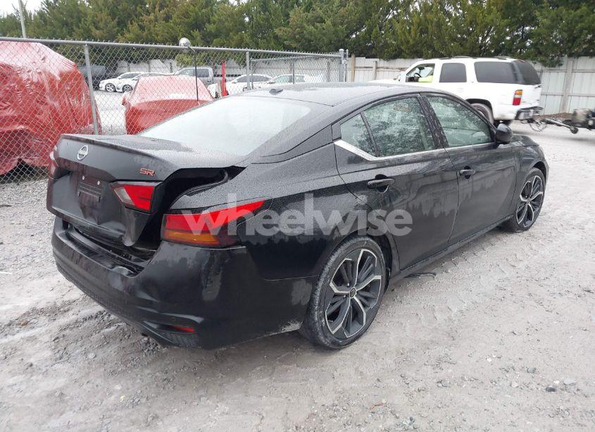 Photo 4 of 2024 Nissan Altima SR FWD (VIN 1N4BL4CV5RN377878)